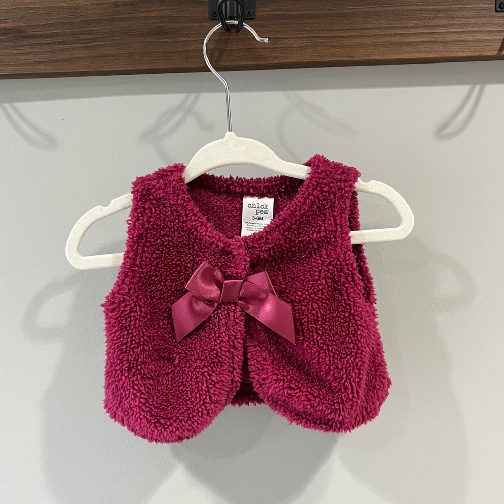 BABY 3-6 MONTH SWEATER
